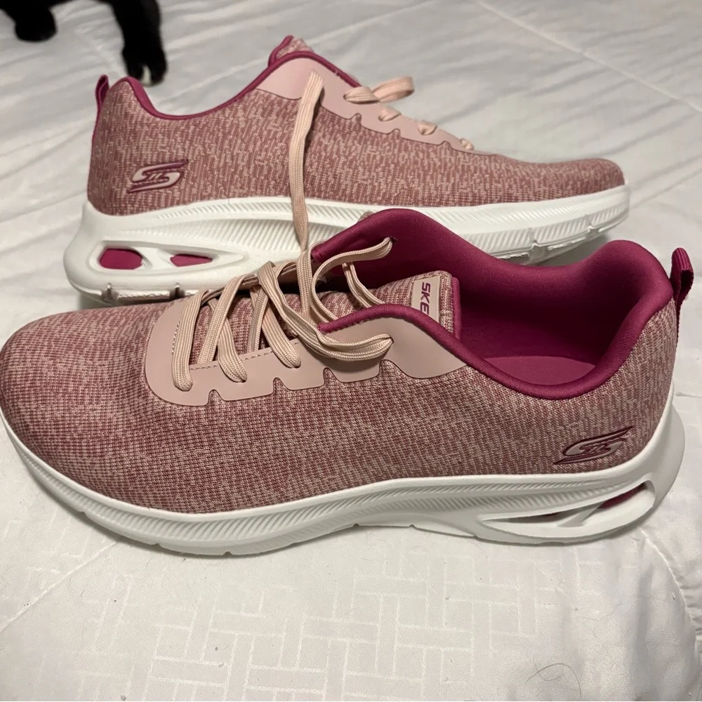 NWT Skechers mauve  lightweight sneakers
No offers - Picture 5 of 10